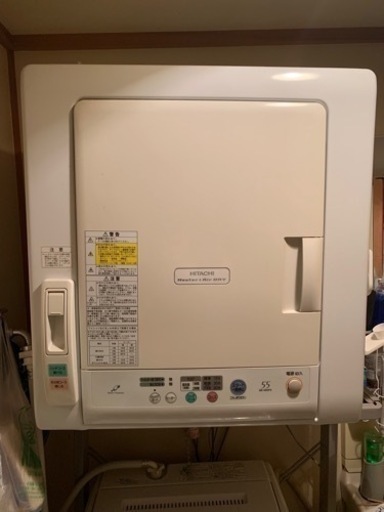 電気の衣服乾燥機  さらに値下げしまーす‼️