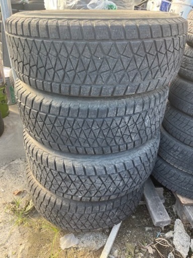 ６穴　ランクルやハイエース等　245/70R16 オフ25