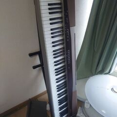 電子ピアノ
