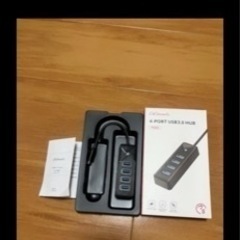 USB 1000GB （1TB）、USBハブ、ワイヤレスイヤホンの画像