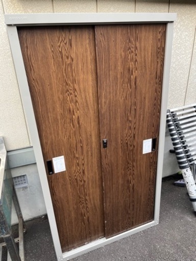 グリーンライフ　物置　今月末まで