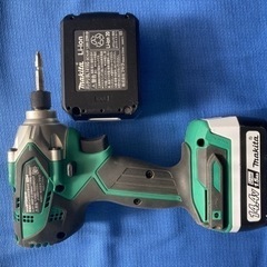 Makitaインパクトドライバー14.4V1.5Ah バッテリー2ケ　型式MTD001Dsxの画像