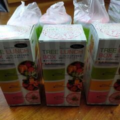 ツリーランチボックス(三段弁当箱)×３セットの画像