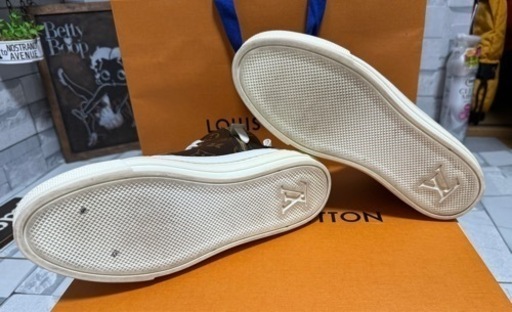 ルイヴィトン レディース  スニーカー《23.5》