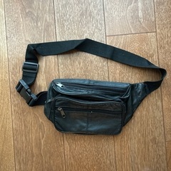 ウエストバック