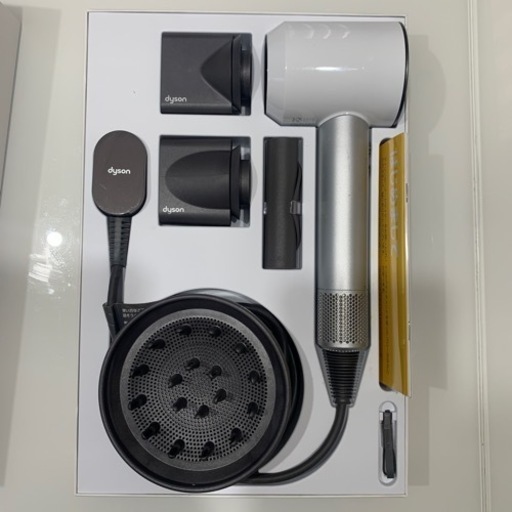 ダイソン　Dyson ヘアドライヤー　ジャンク品です