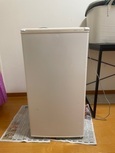 冷蔵庫　Sanyo 一人暮らし用　冷凍庫付き