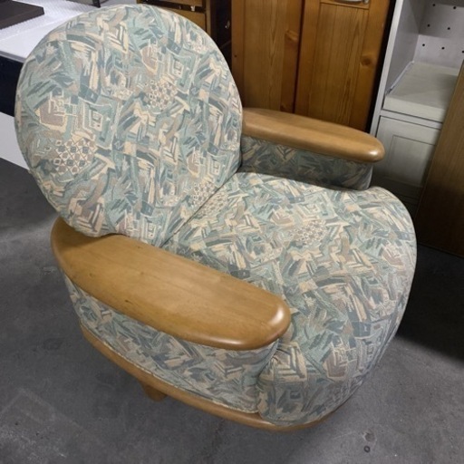 高級　カリモク家具　回転式ソファ　座り心地抜群