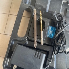 電動インパクト　ドリルドライバ ー CL-121 12V充電式リチウムイオンバッテリー /充電器付 ナカトミの画像