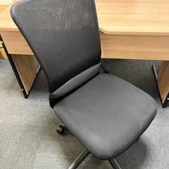 オフィスチェア黒（美品）