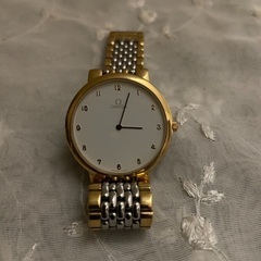 ご連絡下さった皆様、ありがとう存じます。引受けが決まりました。オメガ（デヴィル）バーバリースカーフ（絹100%）の画像