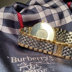 ご連絡下さった皆様、ありがとう存じます。引受けが決まりました。オメガ（デヴィル）バーバリースカーフ（絹100%）の画像