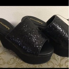 🌺最終価格　光沢感　厚底サンダル🌺未使用⬇️Mafmofマフモフ