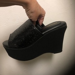 🌺最終価格　光沢感　厚底サンダル🌺未使用⬇️Mafmofマフモフの画像