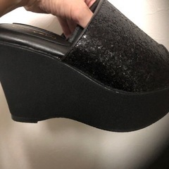 🌺最終価格　光沢感　厚底サンダル🌺未使用⬇️Mafmofマフモフの画像