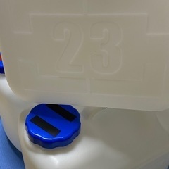 23ℓタンク4つまとめての画像