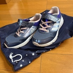 adidasシューズ18.5cmの画像