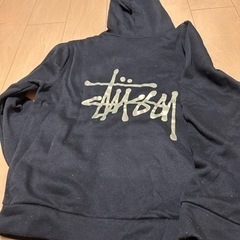 ブランドパーカーの画像