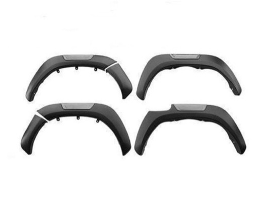 ハイラックス⭐︎オーバーフェンダー