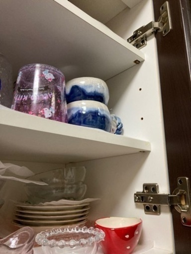 急募！大型食器棚　キッチンボード