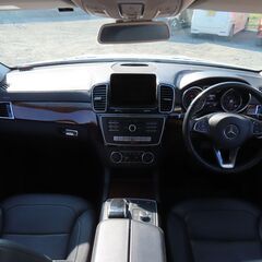 ユーザー買取車/GLE350d4マチック/検6年8月/純ナビ/地デジ/360°カメラ/サンルーフ/黒革シート/パワーバックドア/スマートキー×2/ドラレコの画像