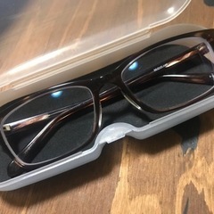 度付きメガネ　茶・べっ甲風