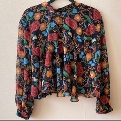 ZARA trafaluc コレクション トップス Sサイズの画像