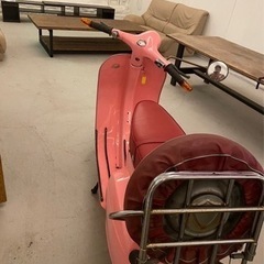 ビンテージベスパ　100cc ピンク　日本正規輸入NARIKAWAの画像