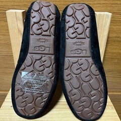 ❤️ 新品 正規品 UGG DAKOTA モカシン BLACK 23㎝の画像