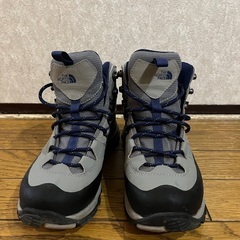 [ザノースフェイス] トレッキングシューズ クレストン ミッド GORE-TEX レディース 24cmの画像