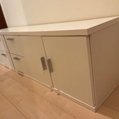 白いチェスト、洋服ダンス、タンス、テレビボードの画像