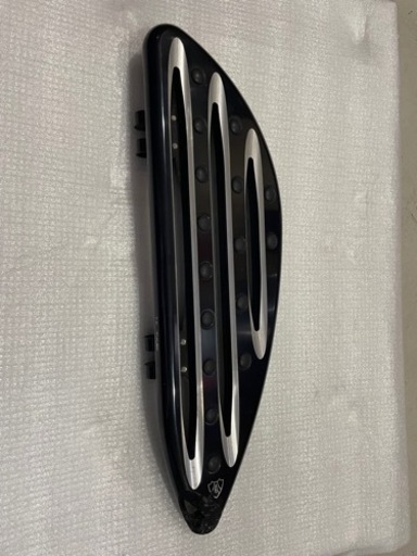 アレンネス フッドボード 一部分欠け