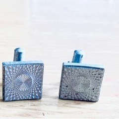 カフスボタン
