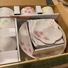 栄楽窯 桜花 湯呑みセット　日本茶、大皿、箸等の画像