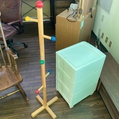 美品　3段引出　サイズ高さ約65cm 幅約33cm 奥行約43cmの画像
