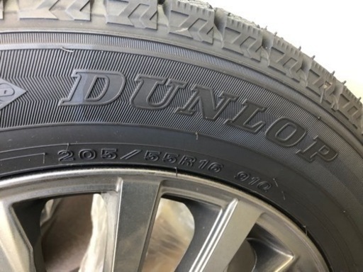 ダンロップスタッドレスタイヤ4本 205/55R16 91Q