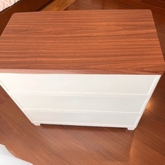 受付終了＊11/5迄【無料・美品】白タンスの画像