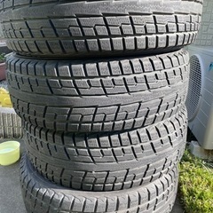 スタッドレスタイヤ　225/65R17