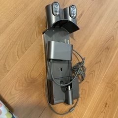 Dyson V6 fluffy 　充電器の画像