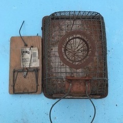 【中古品】ネズミ取り籠、板セットの画像