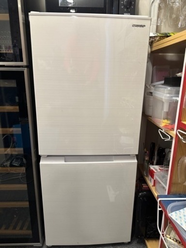 2020年製　シャープ　冷蔵冷凍庫