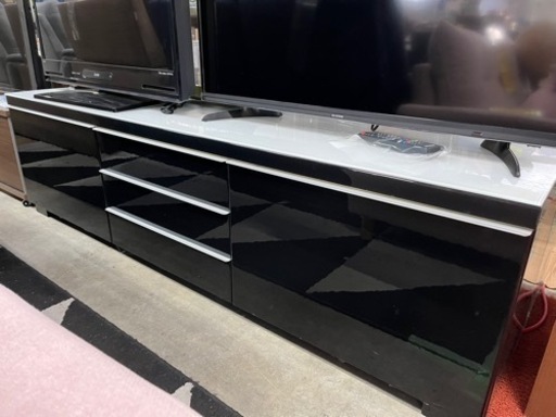 テレビボード　モノトーン