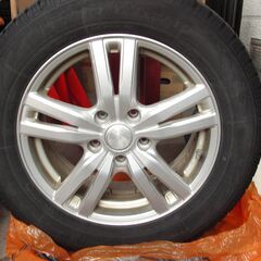 215/60R16 スタッドレスタイヤアルミホイール付4本セット...