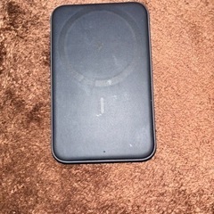 Belkin 3 in 1 MagSafe充電器と Anker ...