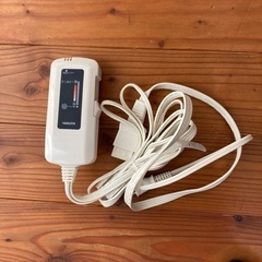洗えるホットカーペット中古/タンスのゲンの画像