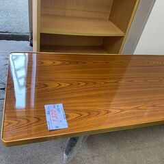 リサイクルショップどりーむ天保山店　NO.10135　会議用長机♪　綺麗目♪　脚が短いタイプです！の画像