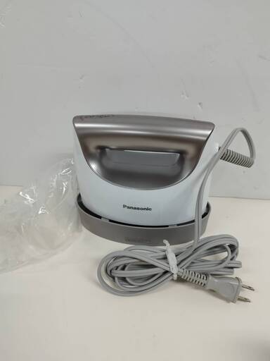 【美品】Panasonic 衣類スチーマー/アイロン NI-CFS750