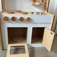 木製おままごとミニキッチンの画像