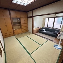 清瀬市物件（ファミリー・部屋を広く使いたい人、シェアハウス、1人暮らしなどしたい人に朗報！）東京都清瀬市・中清戸　最寄りが清瀬駅　近くにバス停があります。3階建て一軒屋物件です！！ - 清瀬市