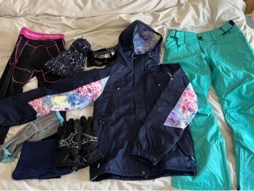 スキーウェア、スノボーウェアのフルセット！ゴーグル付き！